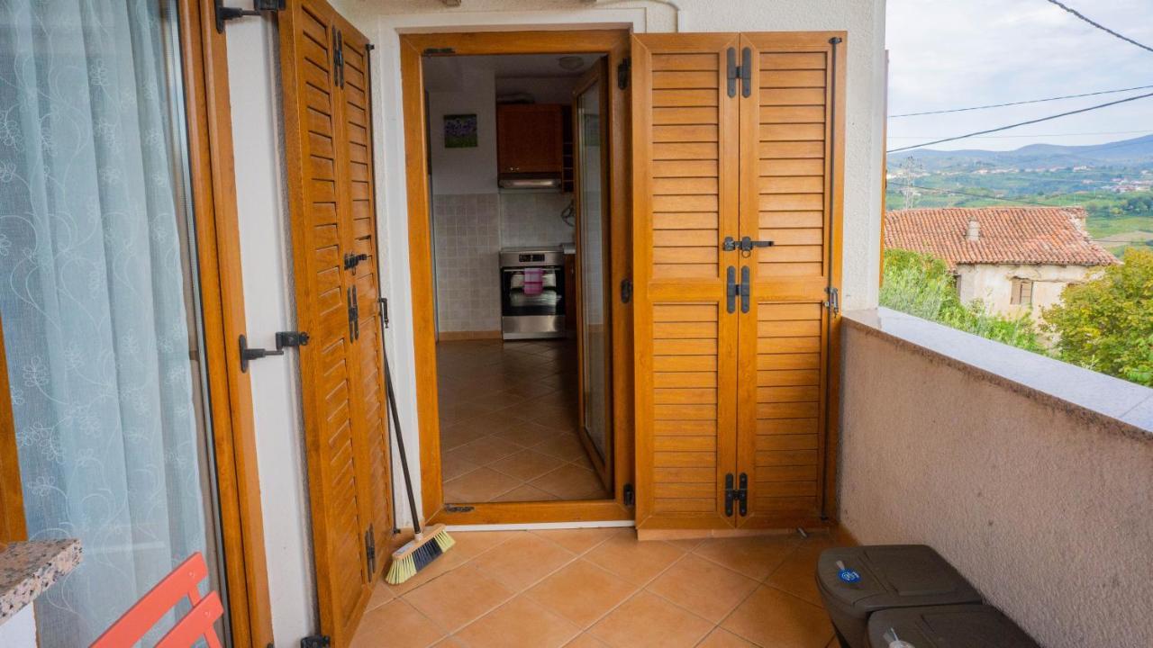 Apartma Tri Oljke 多布罗沃 外观 照片